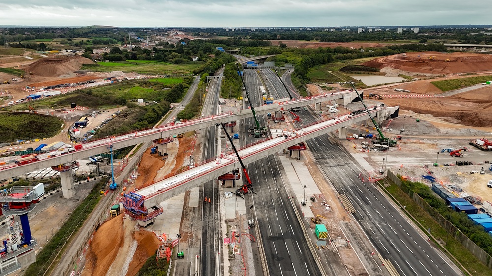 HS2 carries out ‘massive’ M42 bridge lifts during weekend closure